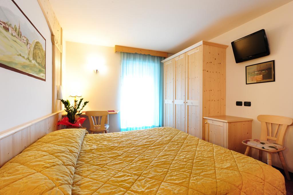 Hotel Alpino Varena Exteriér fotografie