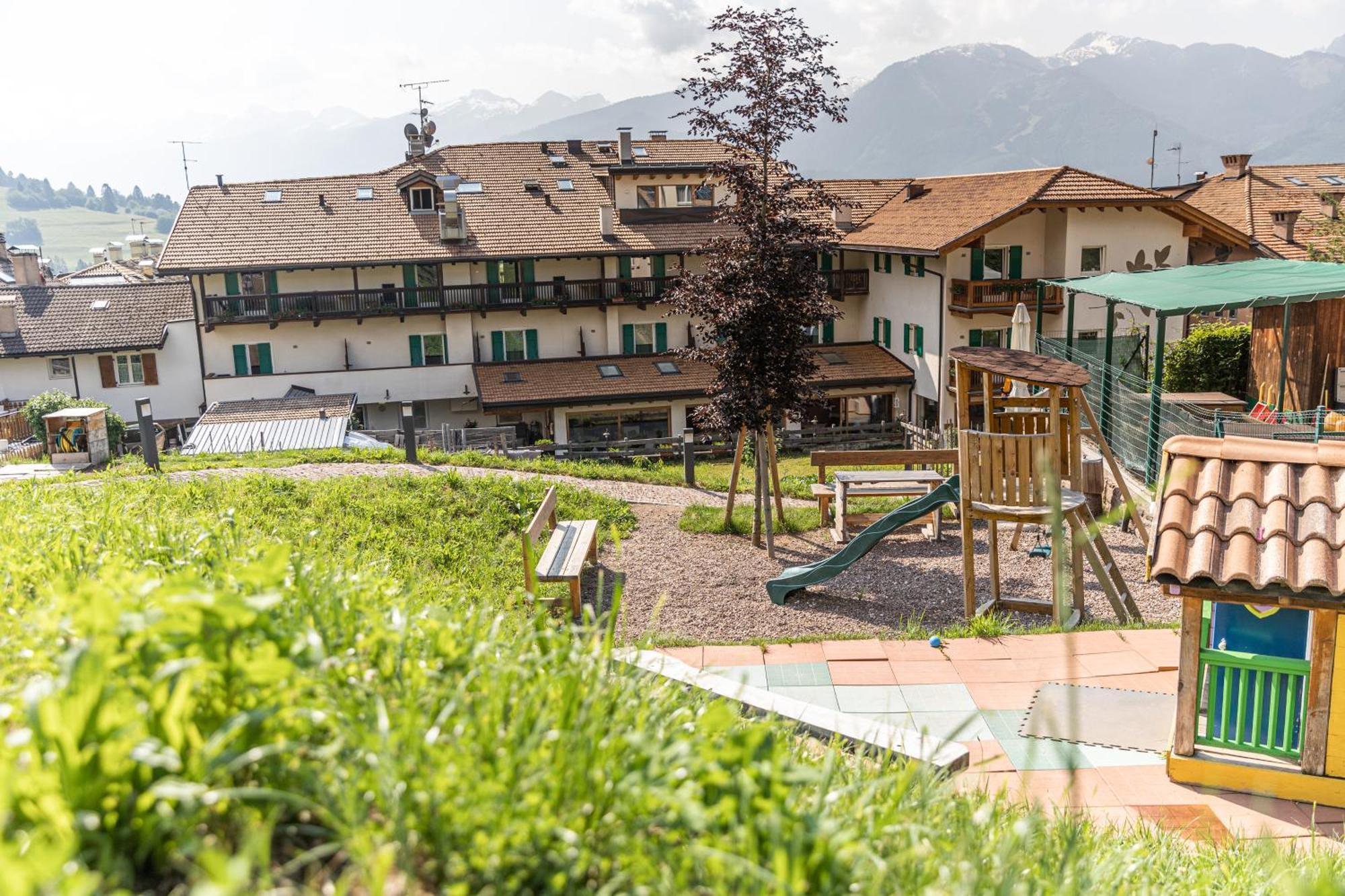 Hotel Alpino Varena Exteriér fotografie